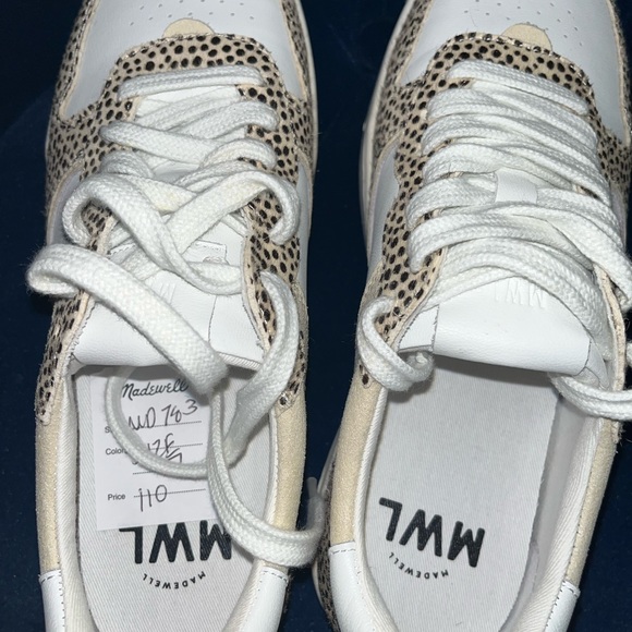 New With Tags MWL Cheetah Sneakers - Picture 3 of 3